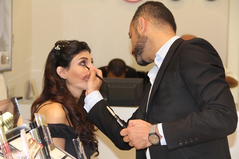 Faces Make up Session